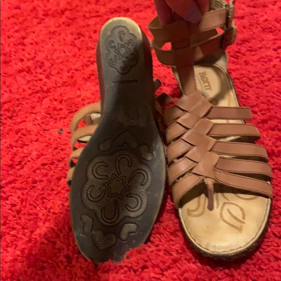 Sandals - Picture 2 of 2